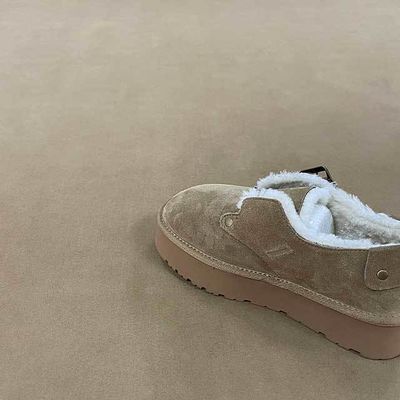 Luxury Artificial Micro Fiber Suede Leather Material With High Color Fastness